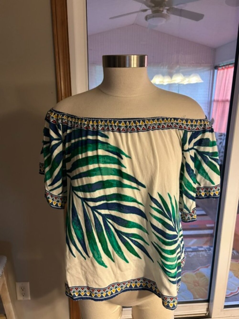 On/Off Shoulder Flounced Sleeve Top
